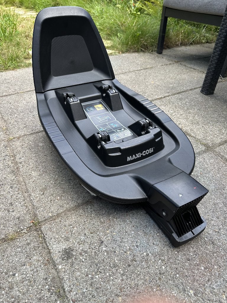 Maxi-Cosi Pebble Pro i-Size + FamilyFix2 ISOFIX Complete set, Ophalen, Zijbescherming, Zo goed als nieuw, Isofix