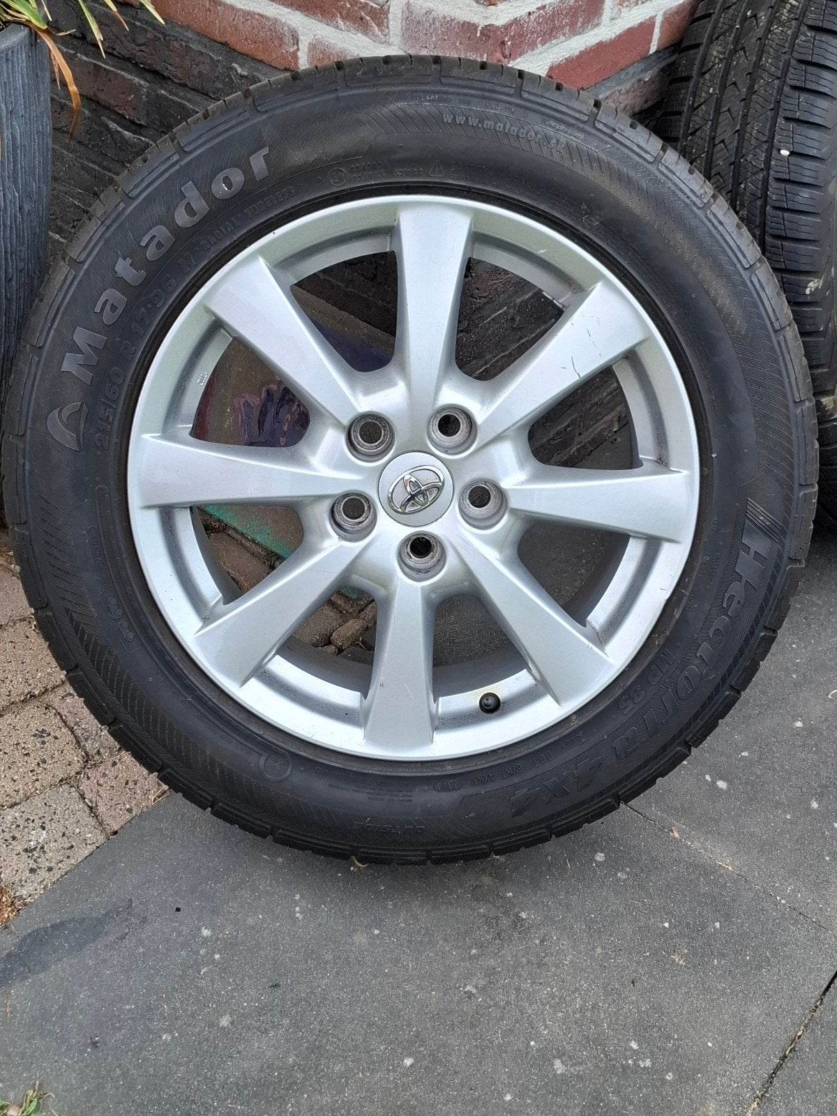 2 all season vredestein banden plus 1 reserve velg met band, Ophalen