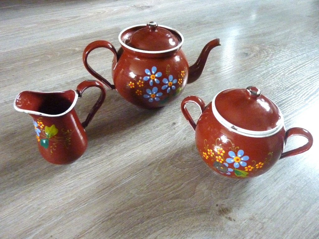 Emaille kleine bruine theepot setje, Antiek en Kunst, Ophalen of Verzenden