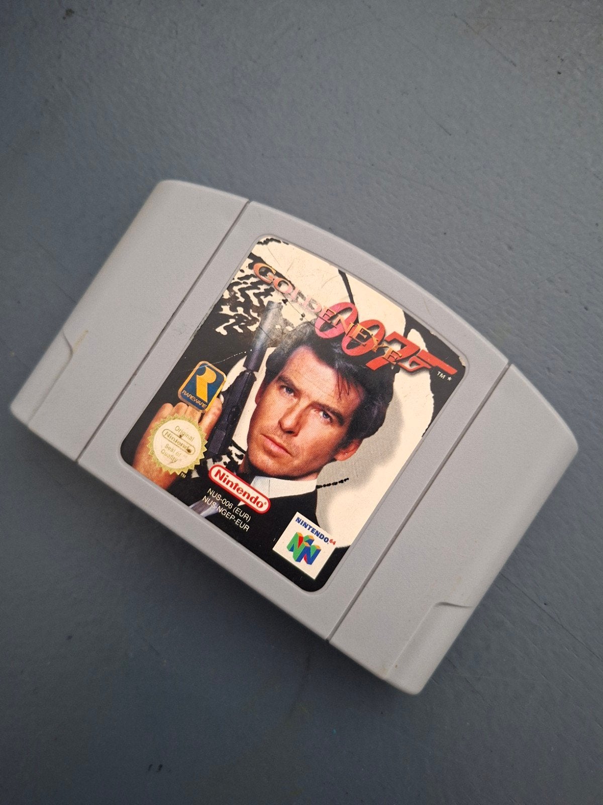GoldenEye 007 - Nintendo 64 (N64) - Klassieke Shooter, Ophalen, Gebruikt, Shooter, Eén computer
