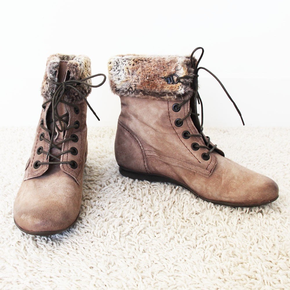 Suede Gevoerde Piedi Nudi Laarsjes -s13 (Maat 38) € 60,-, Overige kleuren, Lage of Enkellaarzen, Ophalen of Verzenden, Zo goed als nieuw