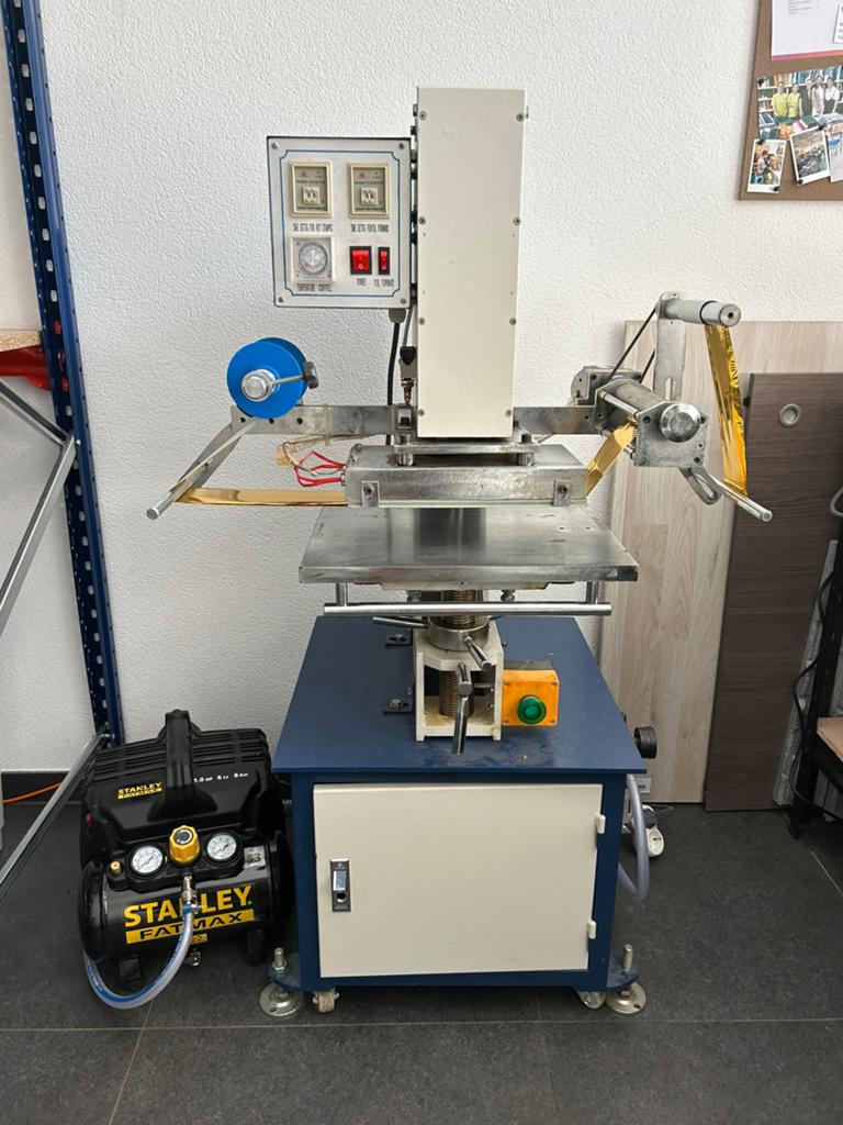 Hot Stamping Machine + (incl. compressor, UV light, folie), Doe-het-zelf en Verbouw, Gereedschap | Overige machines, Ophalen, .