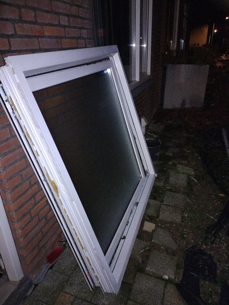 Gratis kunststof kozijn met HR++ glas