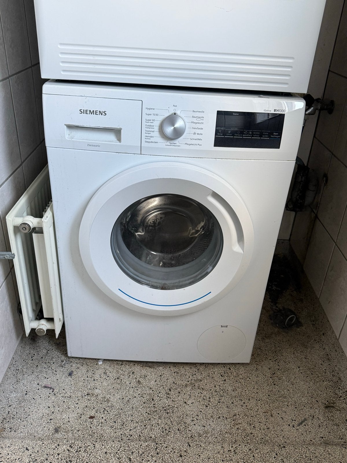 Siemens Wasmachine en AEG Droger met afvoerslang, 8 tot 10 kg, Ophalen, Gebruikt, 85 tot 90 cm