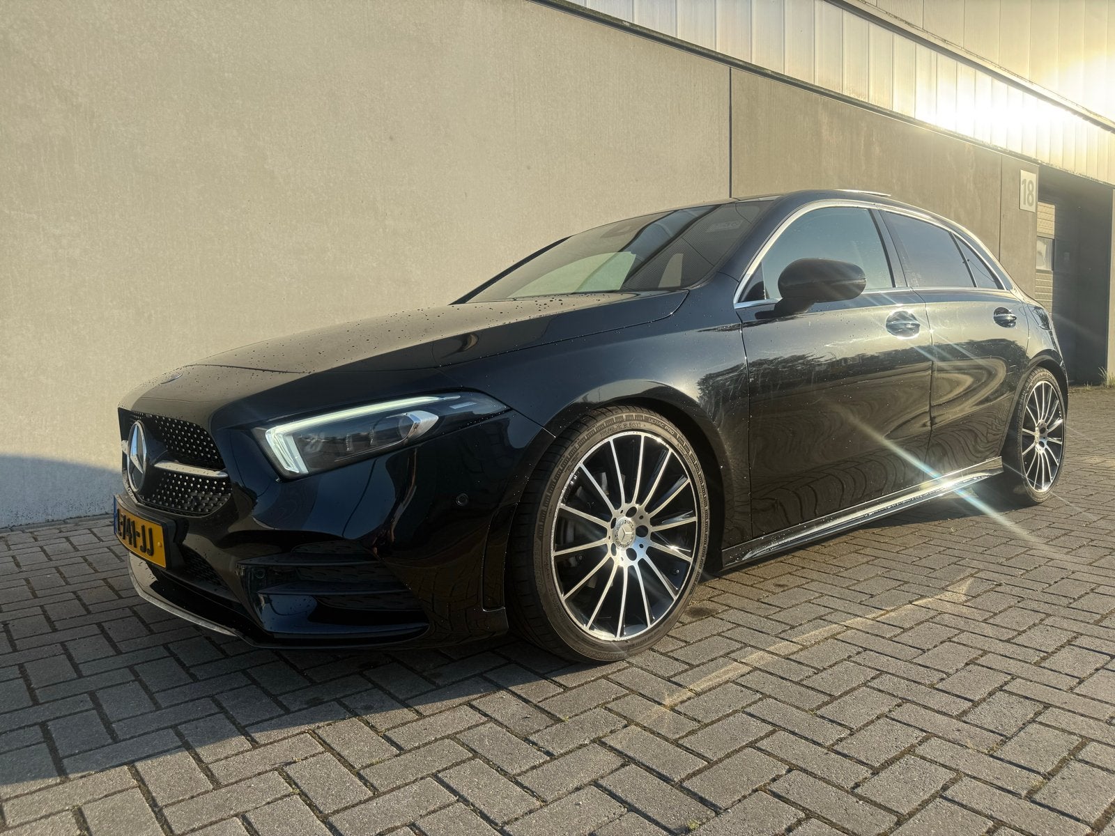 Mercedes-Benz A-Klasse A 200 d 150pk 7G-DCT 2019 Zwart, 745 kg, Zwart, 4 cilinders, Zwart