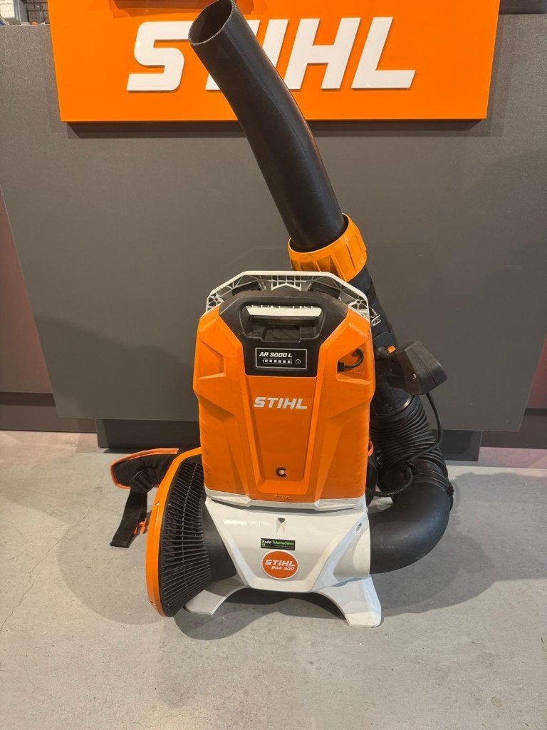 BGA 300 rugblazer, Stihl, Accu, Ruggedragen, Ophalen of Verzenden