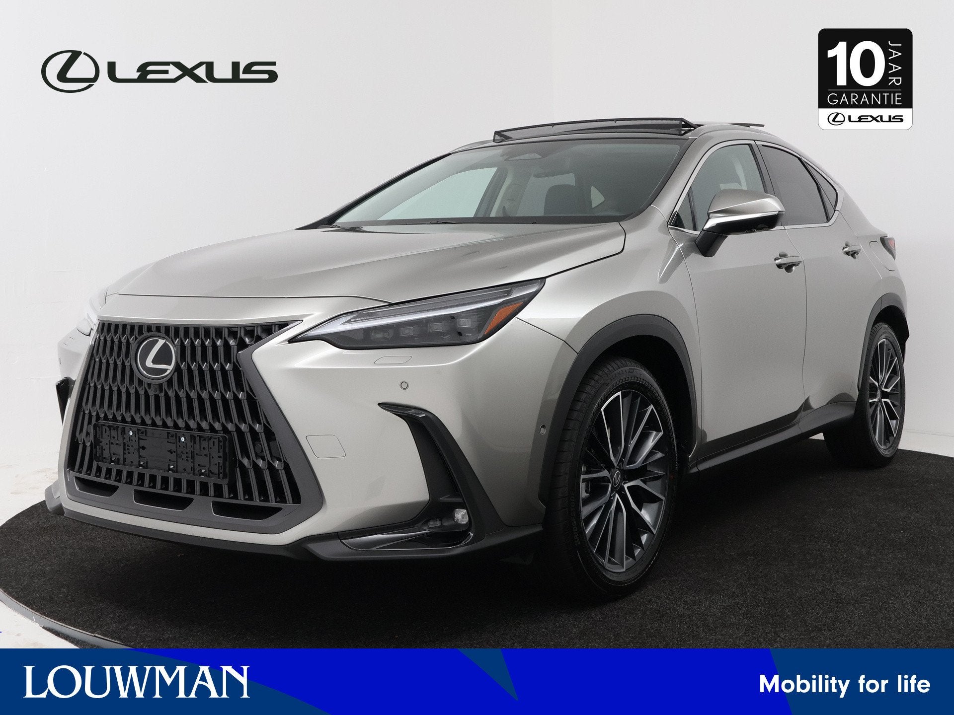 Lexus NX 450h+ AWD President Line | Trekhaak | Panoramadak |, Auto's, Automaat, 12 maanden, Zwart, 4 cilinders