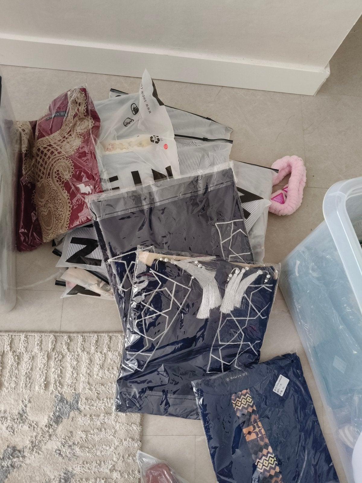 Partij van ca 70 stuks dames kleding jurken nieuw, Ophalen of Verzenden, Nieuw