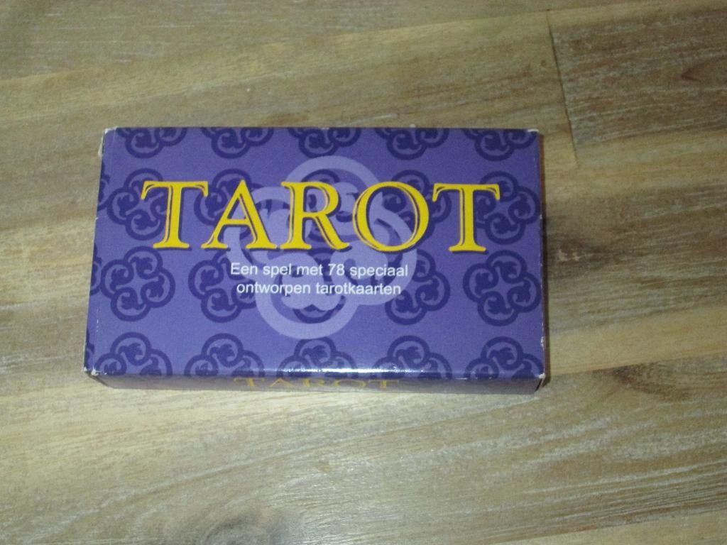 Tarot 78 speciaal ontworpen tarotkaarten, Ophalen of Verzenden, Zo goed als nieuw, Overige onderwerpen, Achtergrond en Informatie