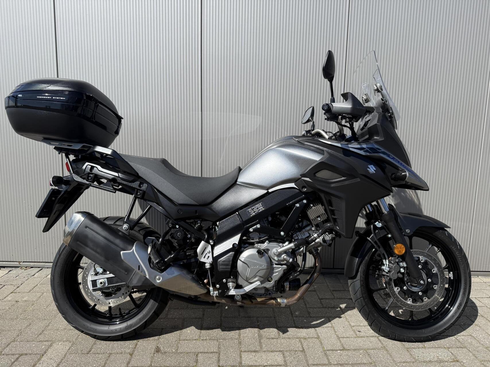 Suzuki DL 650 V-Strom ABS, Motoren, Bedrijf, Meer dan 35 kW, Toermotor, 645 cc