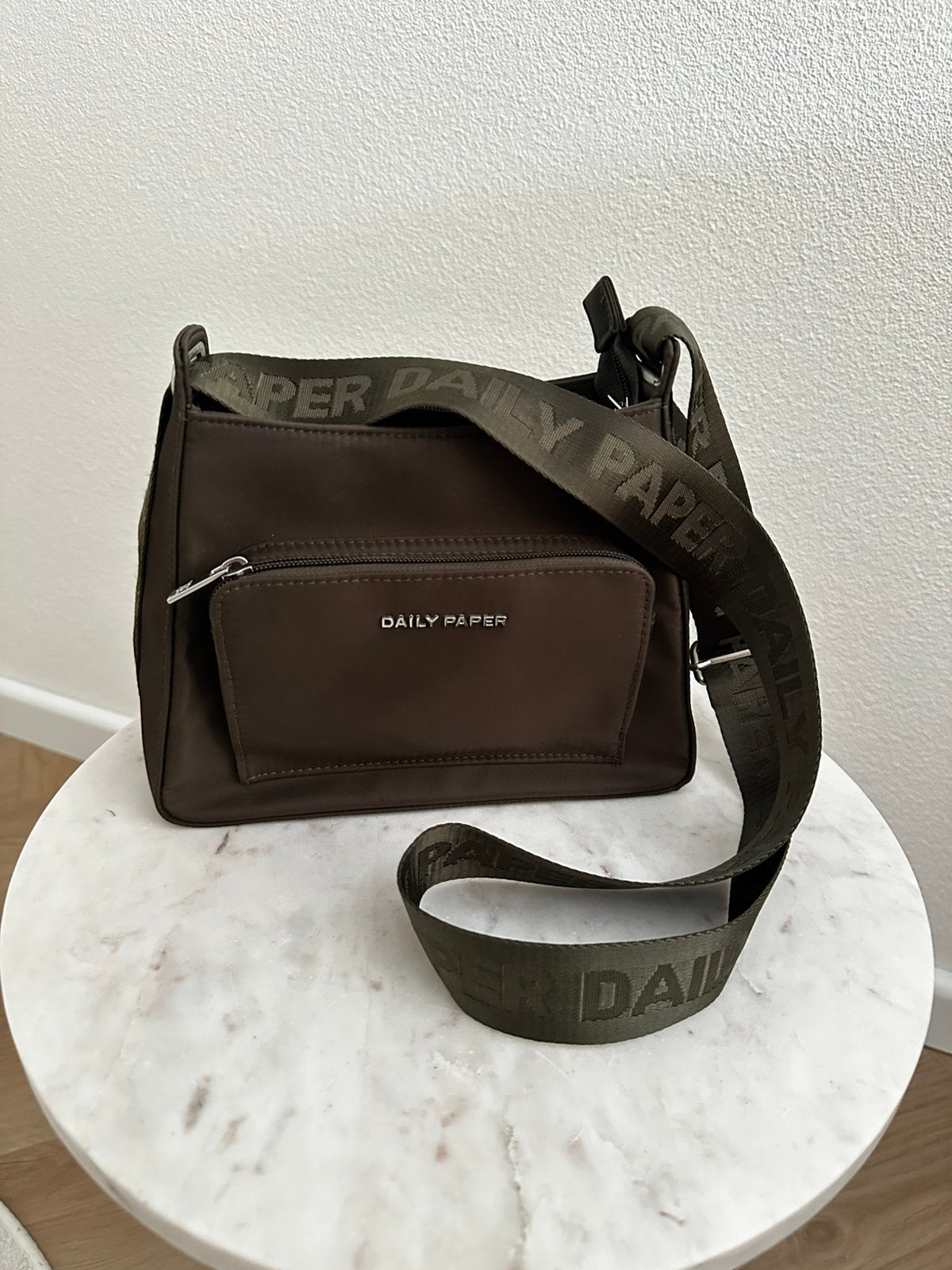 Daily Paper crossbody bag, Ophalen of Verzenden, Zo goed als nieuw, Zwart, Schoudertasje