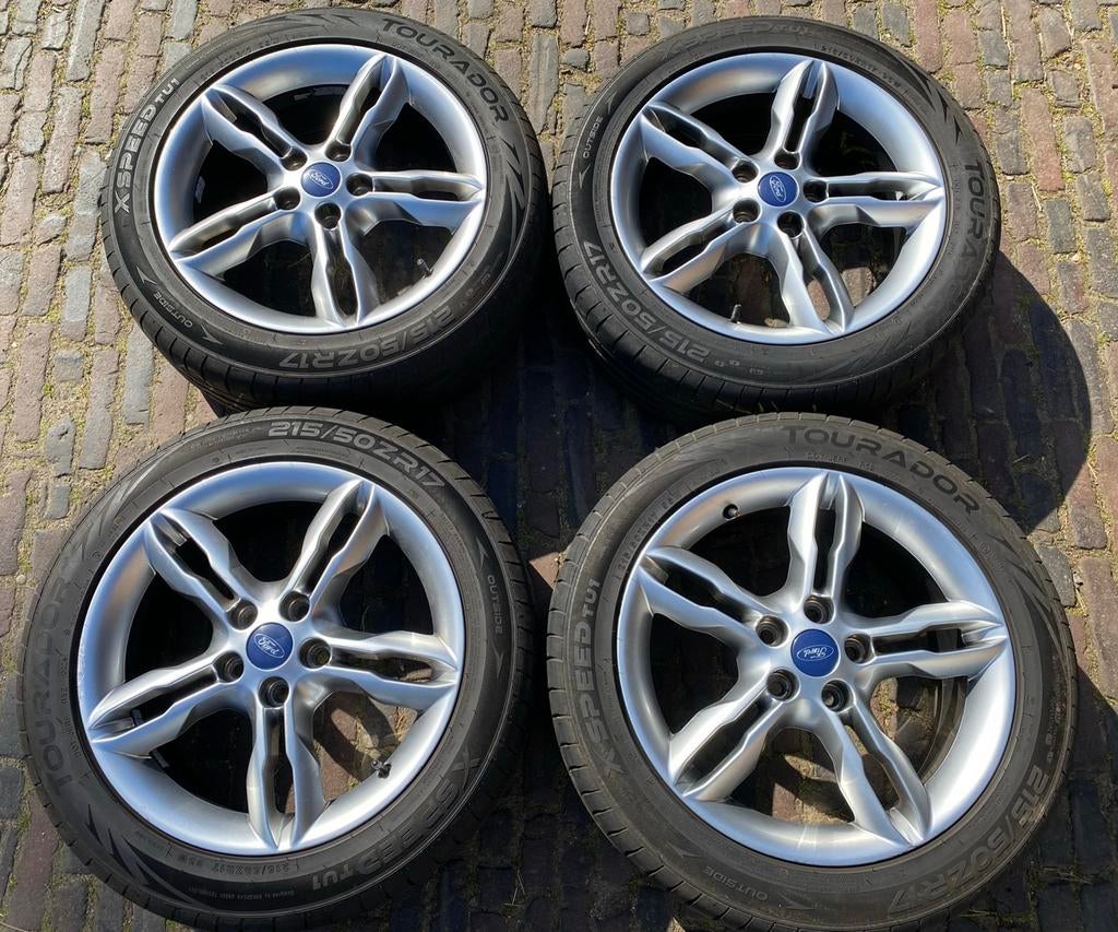 17” Ford Focus velgen met goede 215/50 R17 banden (2024), 215 mm, Banden en Velgen, 17 inch, Ophalen of Verzenden