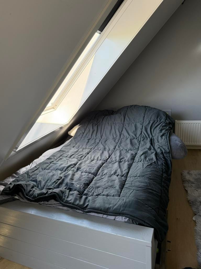 Grijs houten bed, Ophalen, Zo goed als nieuw, Twijfelaar, 120 cm