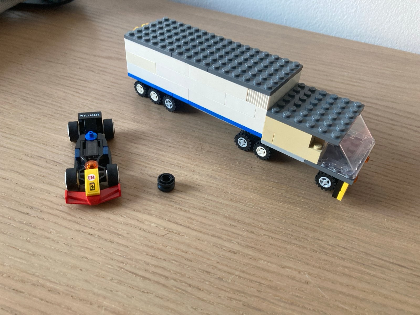 Lego vrachtwagen met raceauto, Ophalen of Verzenden, Gebruikt, Lego