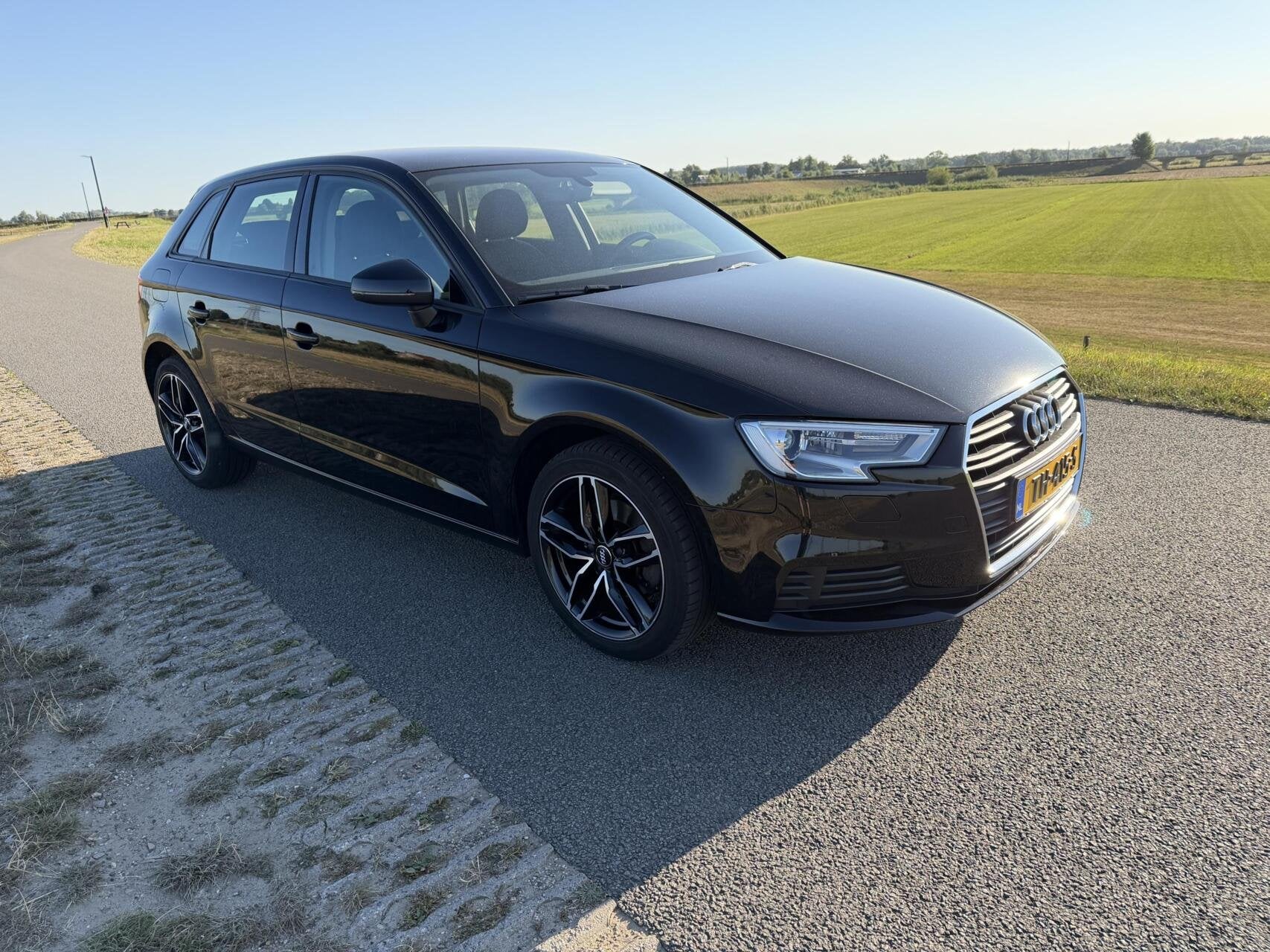 Audi A3 Sportback TFSI, 5 d autom17 inch navi boekjes 117537, Auto's, Audi, Gebruikt, Euro 6, Met garantie (alle), 116 pk