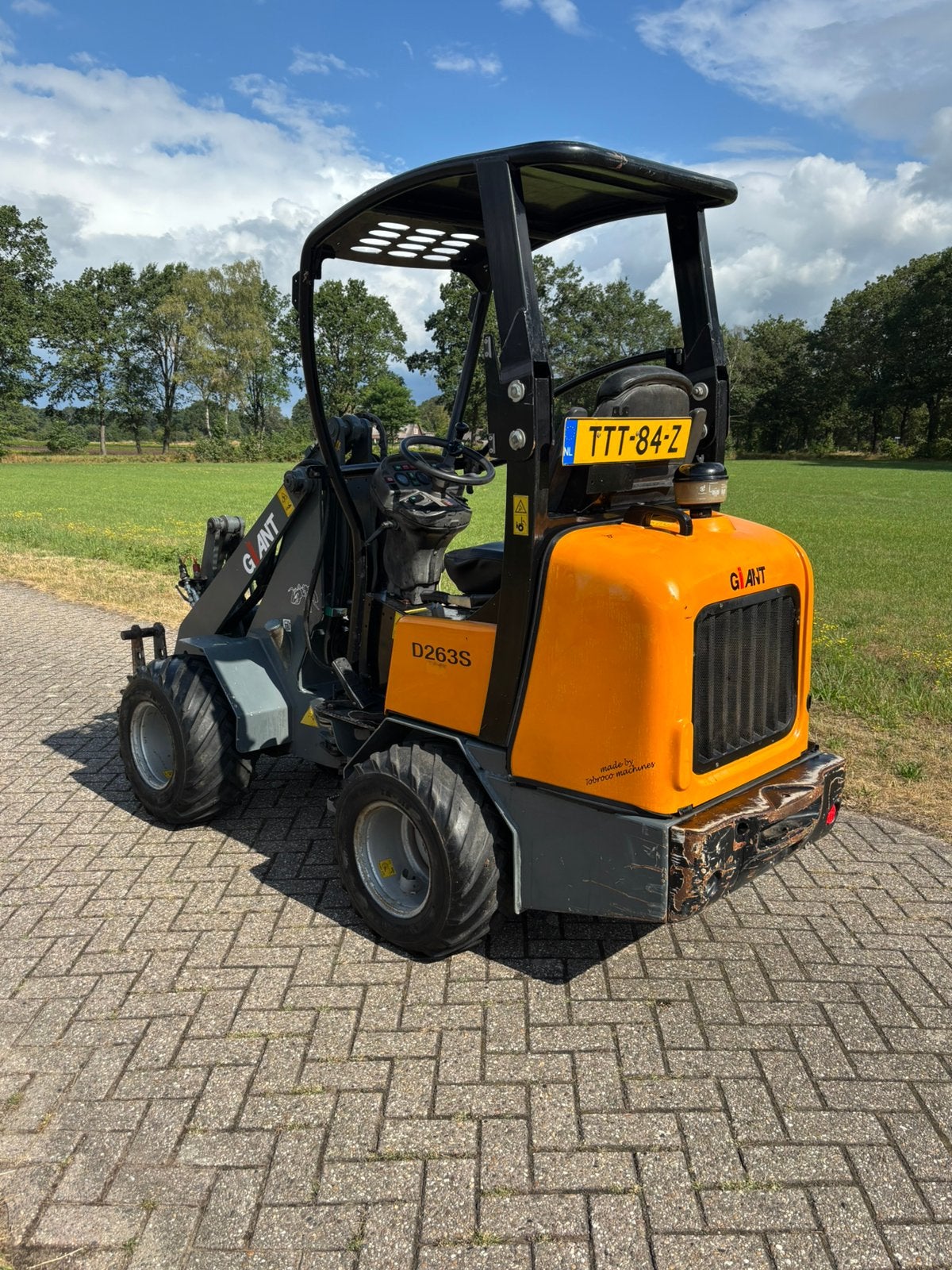 Giant 263S mini shovel knik lader, Ophalen, Wiellader of Shovel
