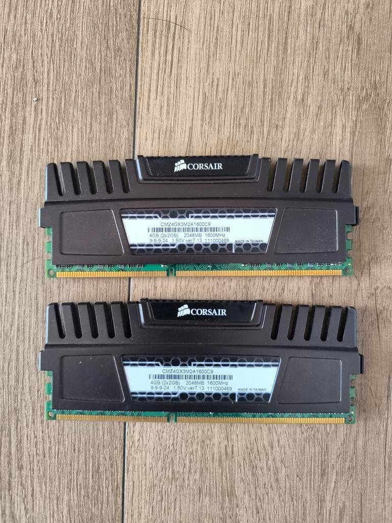 Corsair Vengeance DDR3 RAM 4GB (2x2GB) 1600MHz, Gebruikt, Server, DDR3, Ophalen of Verzenden