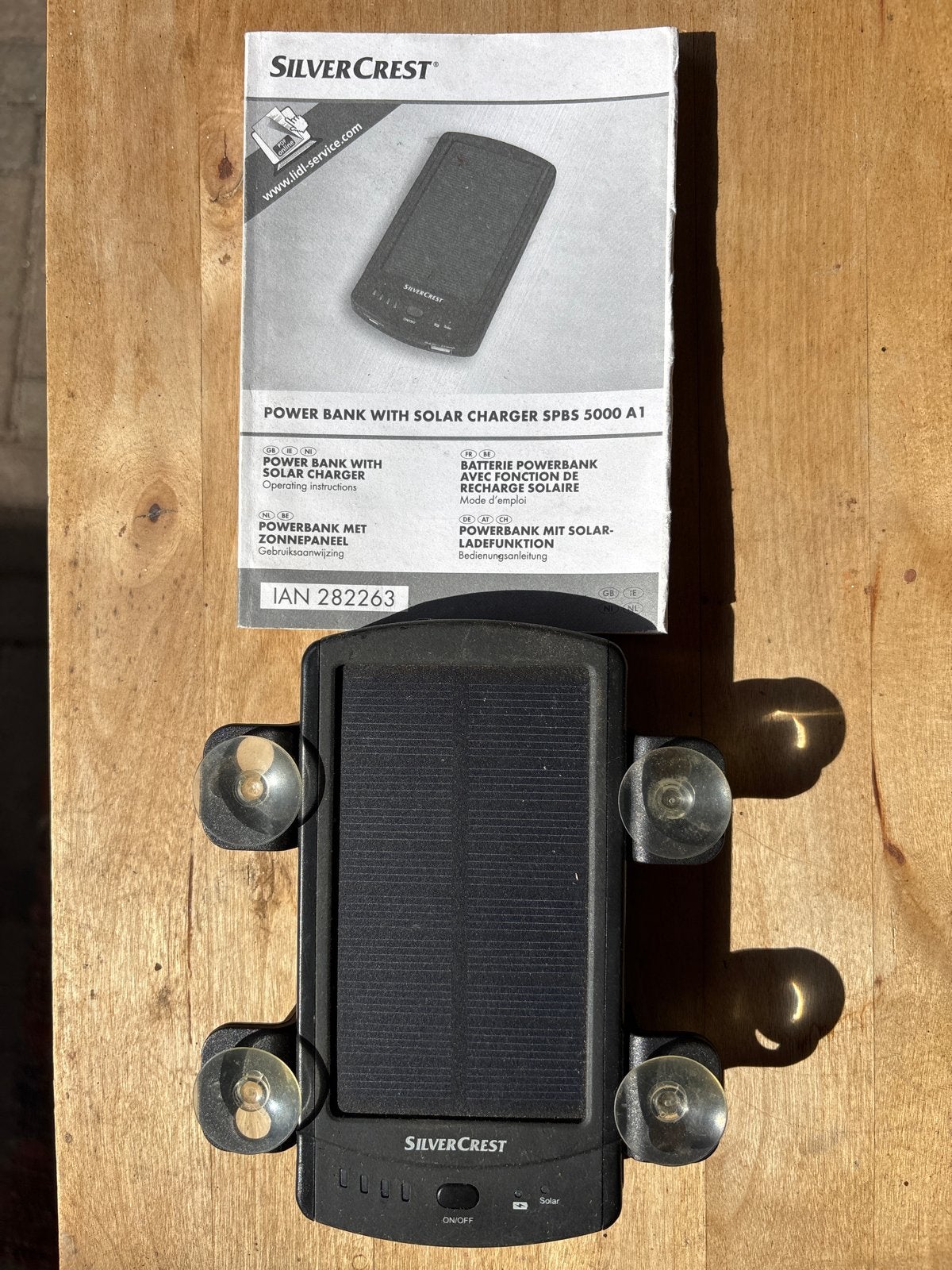 SilverCrest Powerbank met Zonnepaneel SPBS 5000 A1, Ophalen of Verzenden, Zo goed als nieuw
