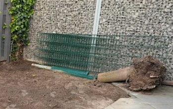 Groene ijzeren hekken + drie palen, Ophalen, Gebruikt, IJzer, Sierhekwerk
