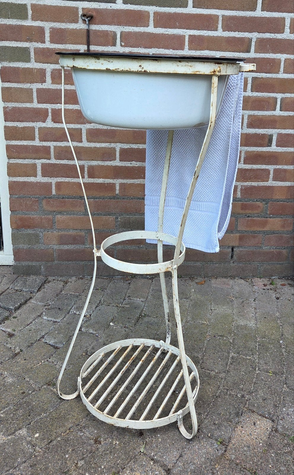 Vintage emaille waskom met standaard, Ophalen