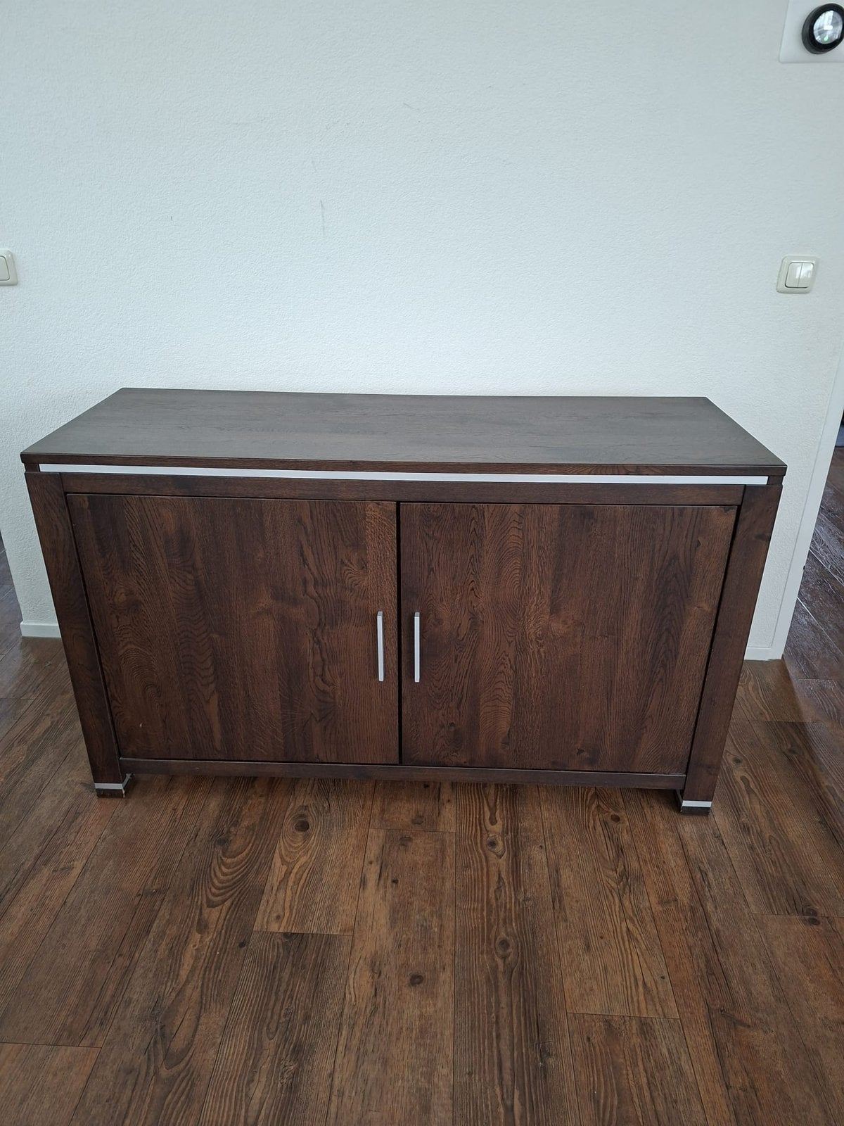 Eiken kast donkerbruin dressoir, Ophalen, 100 tot 150 cm, Eikenhout, Zo goed als nieuw