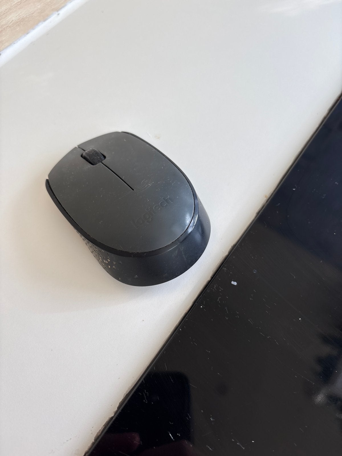 Draadloze Logitech Muis - Compact en Betrouwbaar, Computers en Software, Rechtshandig, Muis, Gebruikt, Ophalen of Verzenden