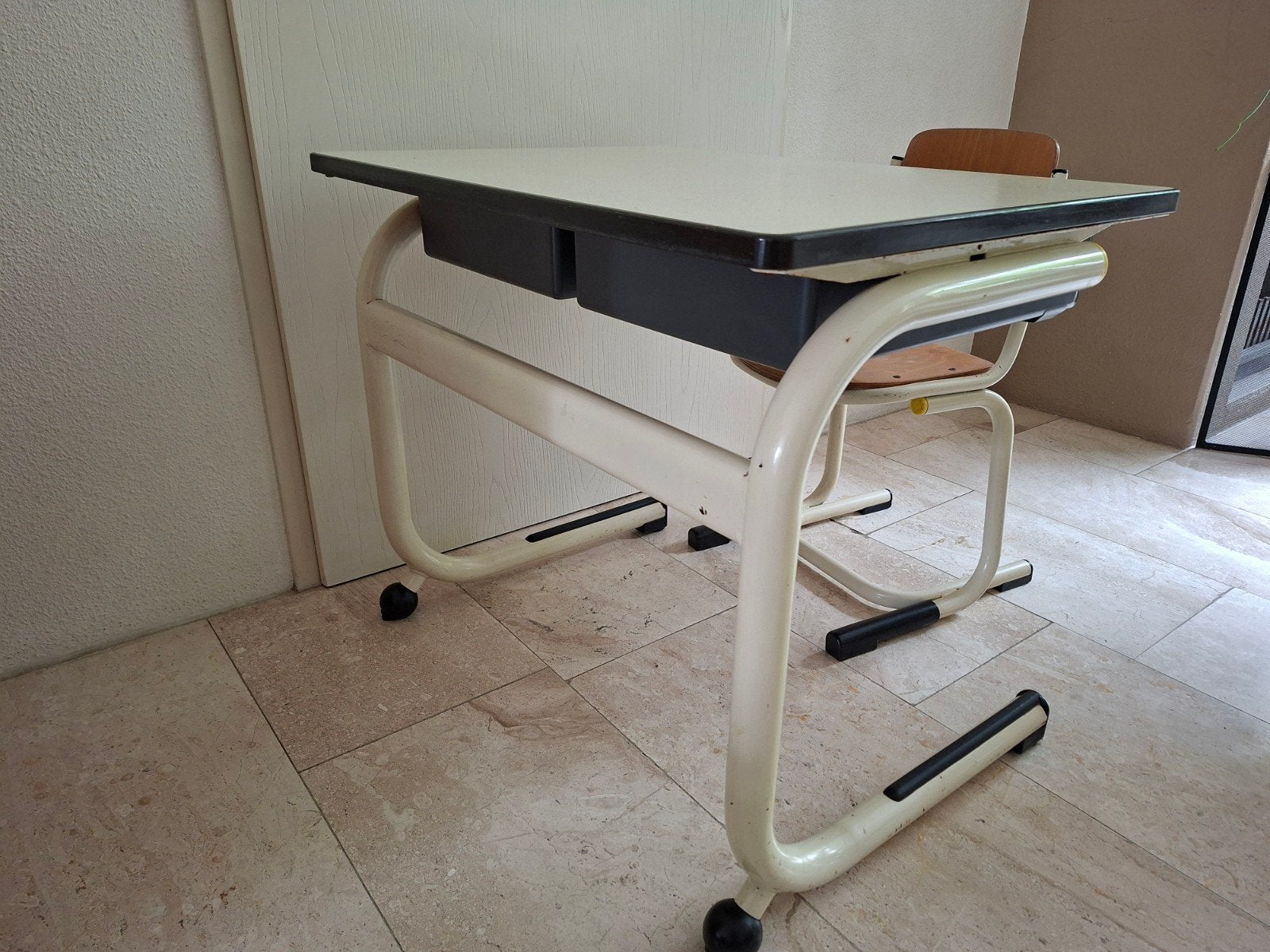 Vintage schooltafel met 2 laatjes en bijpassende stoel, Ophalen, Gebruikt, Tafel(s) en Stoel(en)