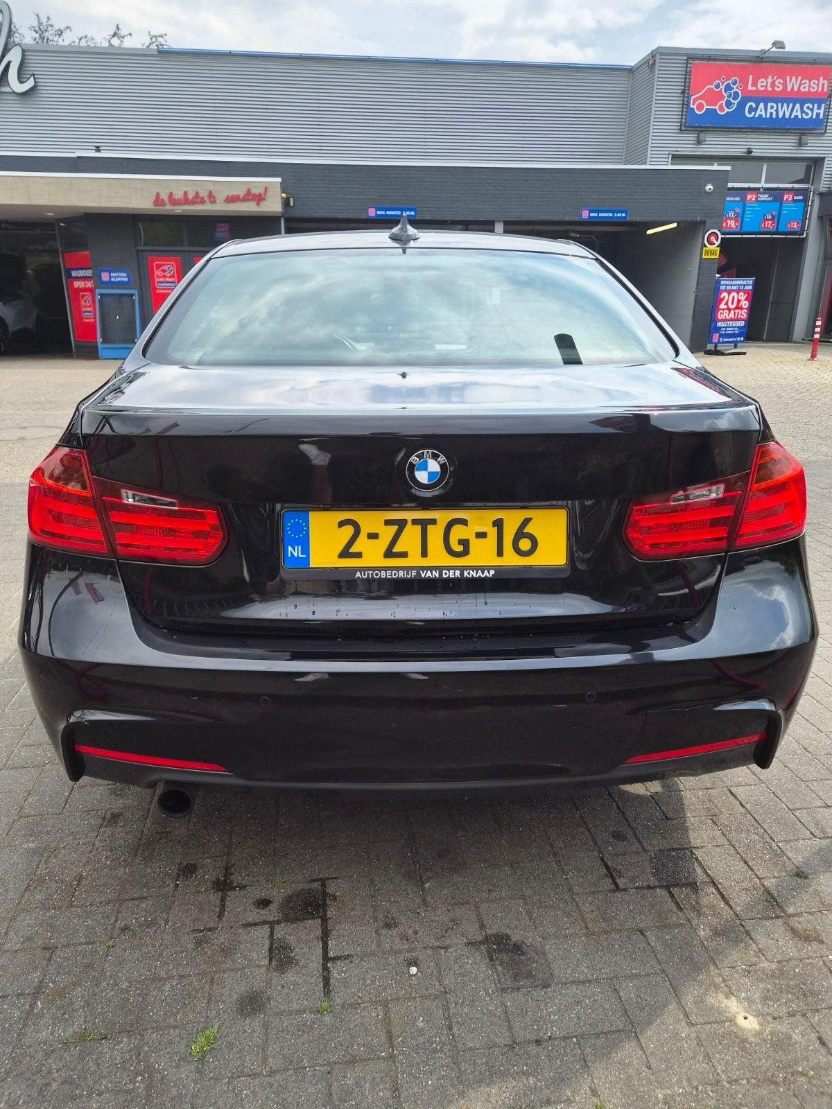 BMW 3-Serie 1.6 316I 2015 Zwart, Auto's, BMW, 1360 kg, Euro 6, 4 cilinders, Alcantara