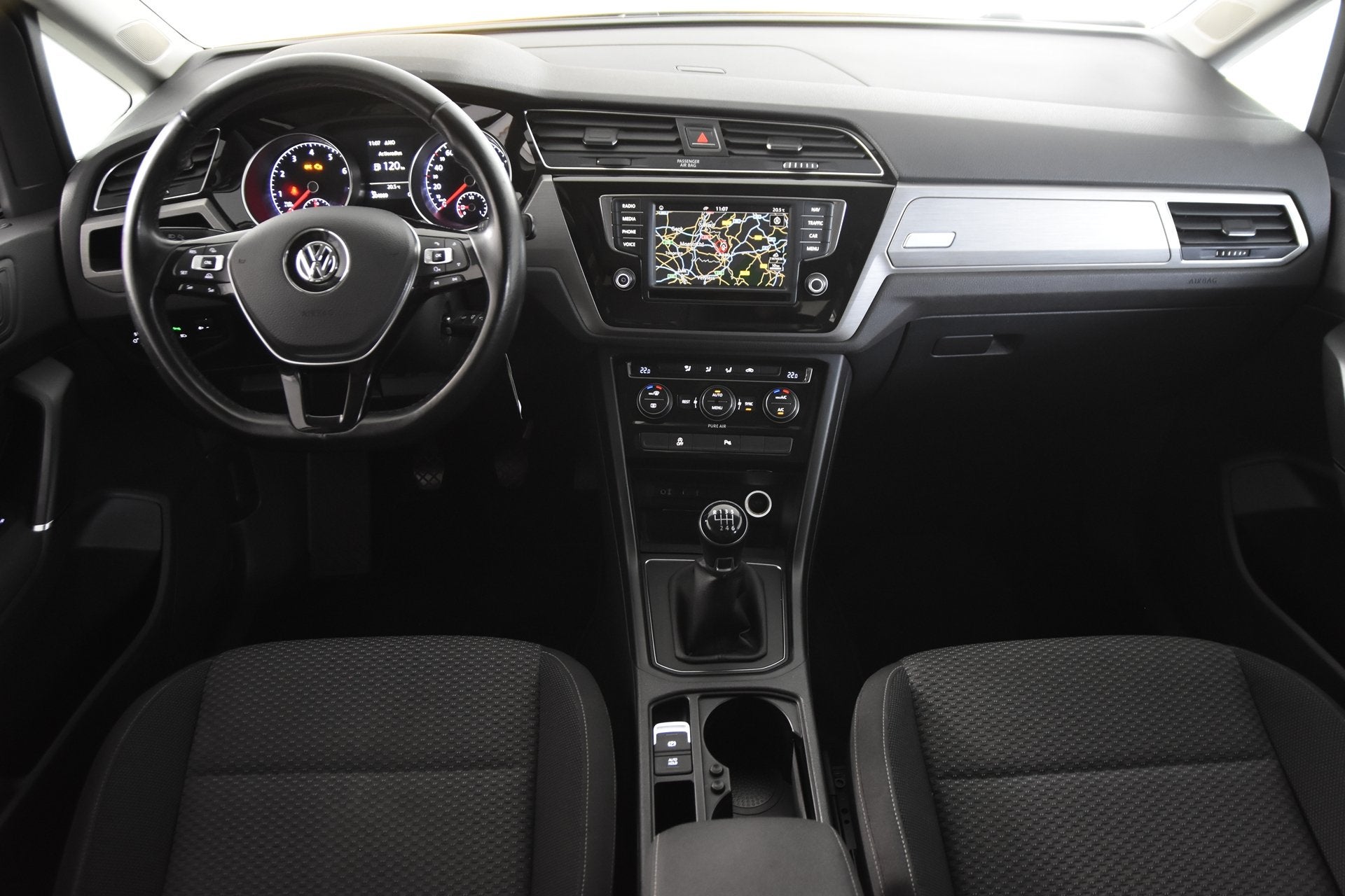 Volkswagen Touran 1.2 TSI Comfortline 7p *Navigatie*PDC*, Auto's, Voorwielaandrijving, Gebruikt, Euro 6, 4 cilinders