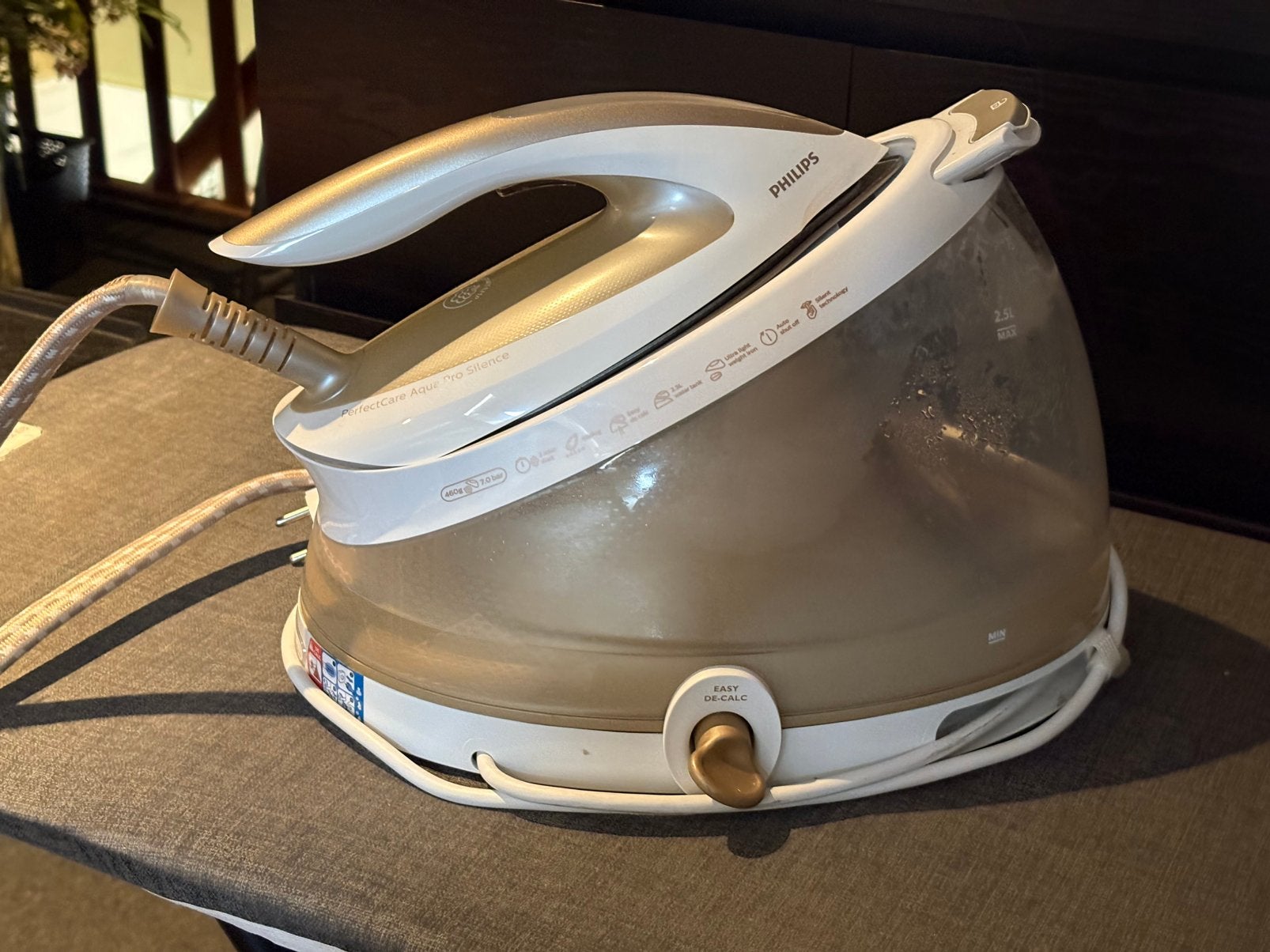 philips perfectcare aqua pro silence stoomstrijkijzer, Ophalen, Zo goed als nieuw