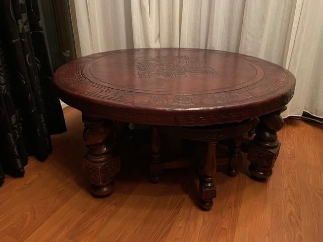 Peruaanse lederen tafel, Ophalen