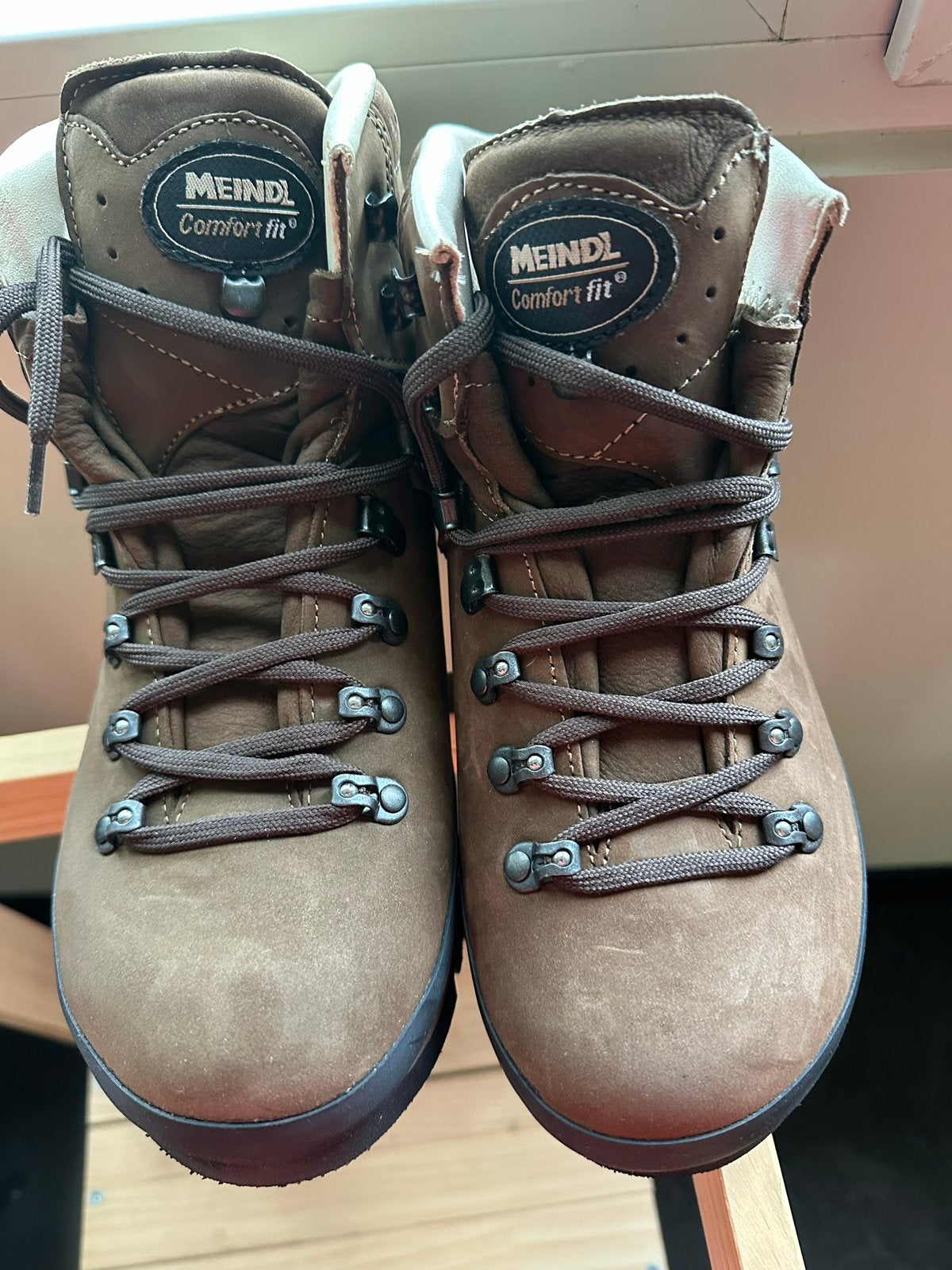 Meindl Bernina 2 Comfort - Maat 42 en 39,5, Ophalen of Verzenden, Zo goed als nieuw, Schoenen