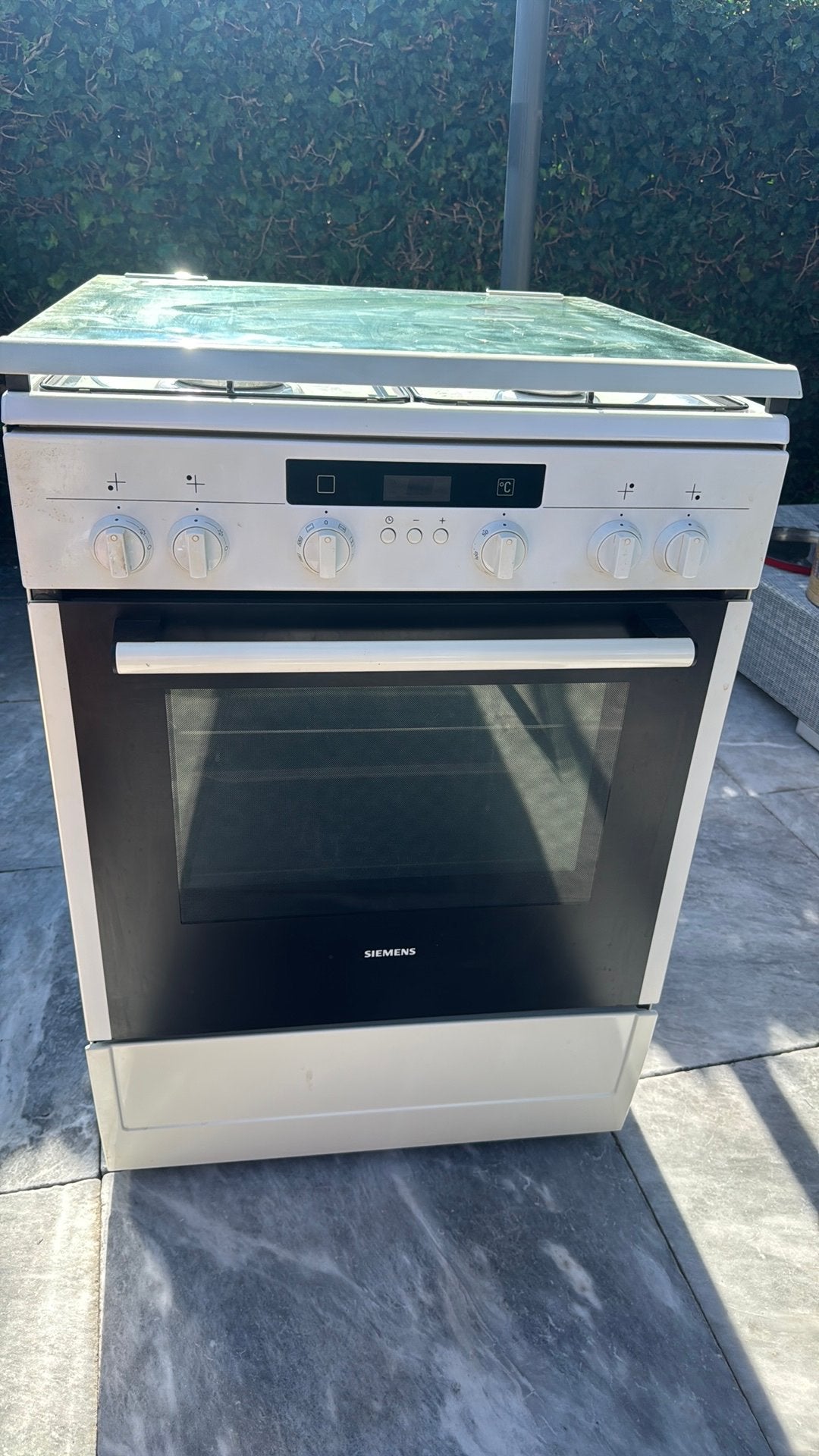 Siemens HR745220N Vrijstaand Gasfornuis met Oven, Gebruikt, Hete lucht, 60 cm of meer, Energieklasse A of zuiniger