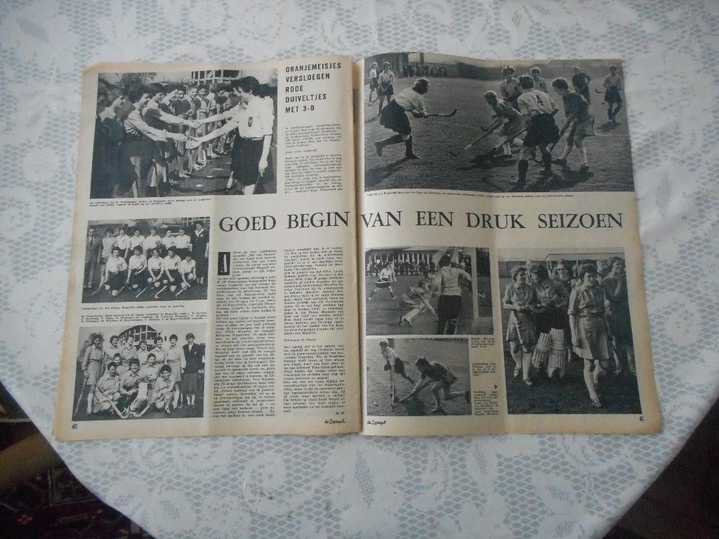 Hockey. Oranjemeisjes versloegen Rode Duiveltjes. 1959., Verzamelen, Ophalen of Verzenden, 1940 tot 1960, Nederland, Knipsel(s)