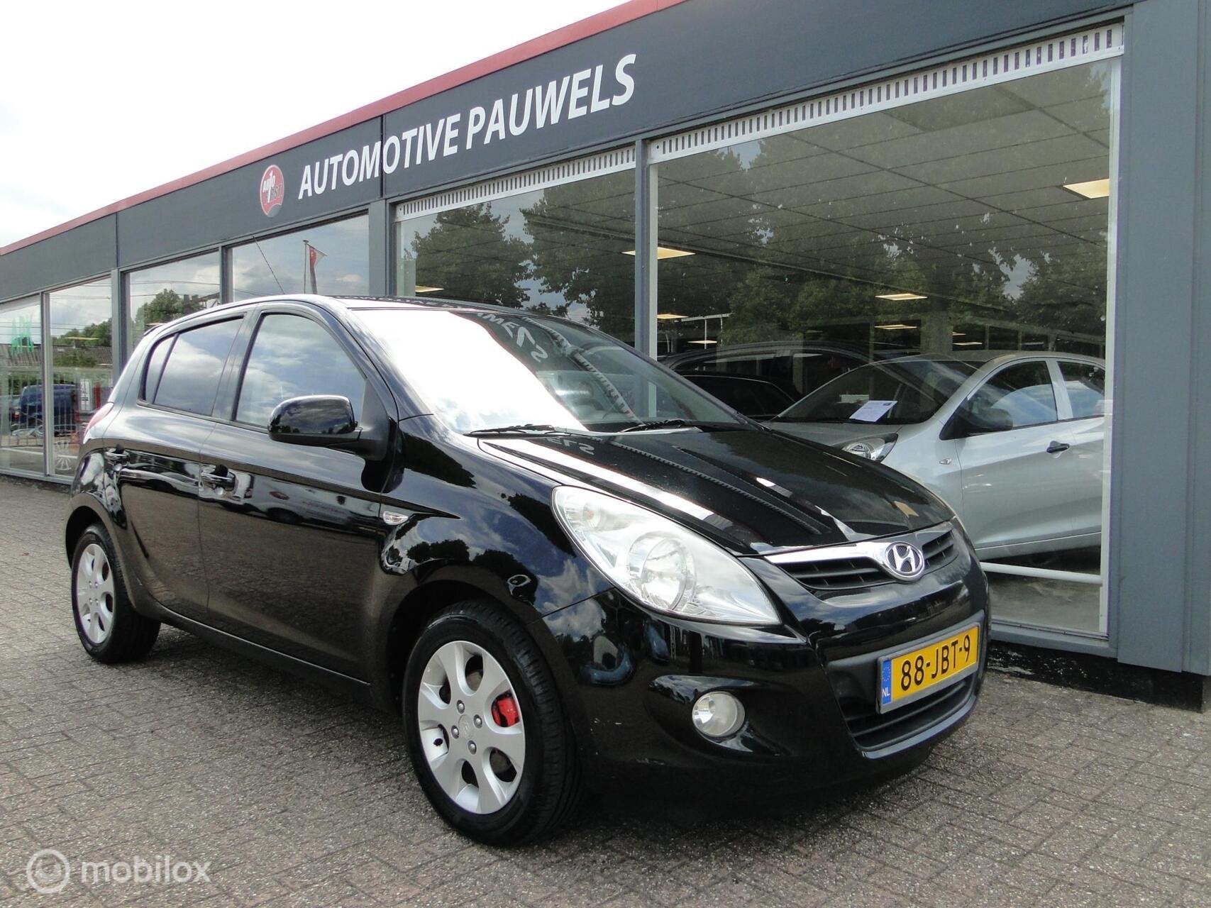 Hyundai i20 1.4i, schakel benzine 223109 km, Auto's, Hyundai, Bedrijf, Te koop, i20, Airbags, Airconditioning, Centrale vergrendeling