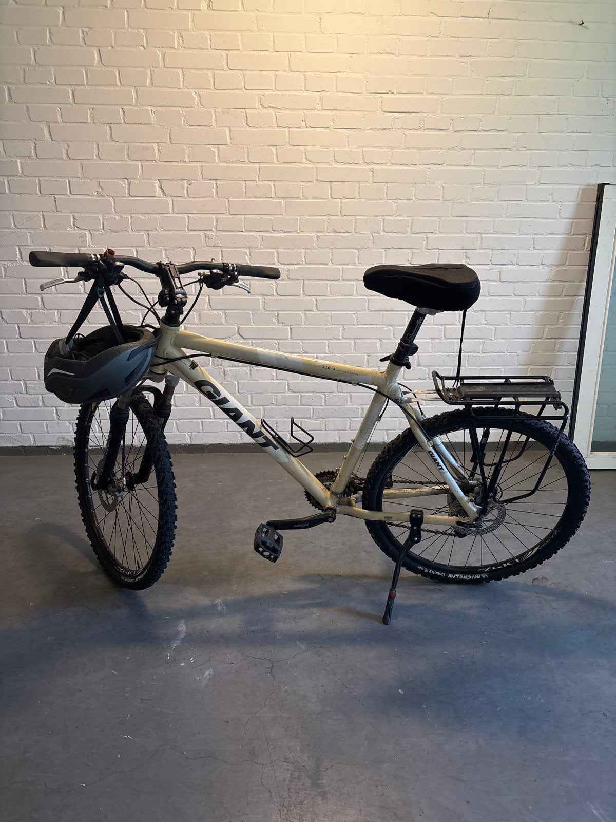 Giant XTC-4 Mountainbike + bagagedrager & helm - opknapfiets, Fietsen en Brommers, Fietsen | Mountainbikes en ATB, Ophalen, Gebruikt