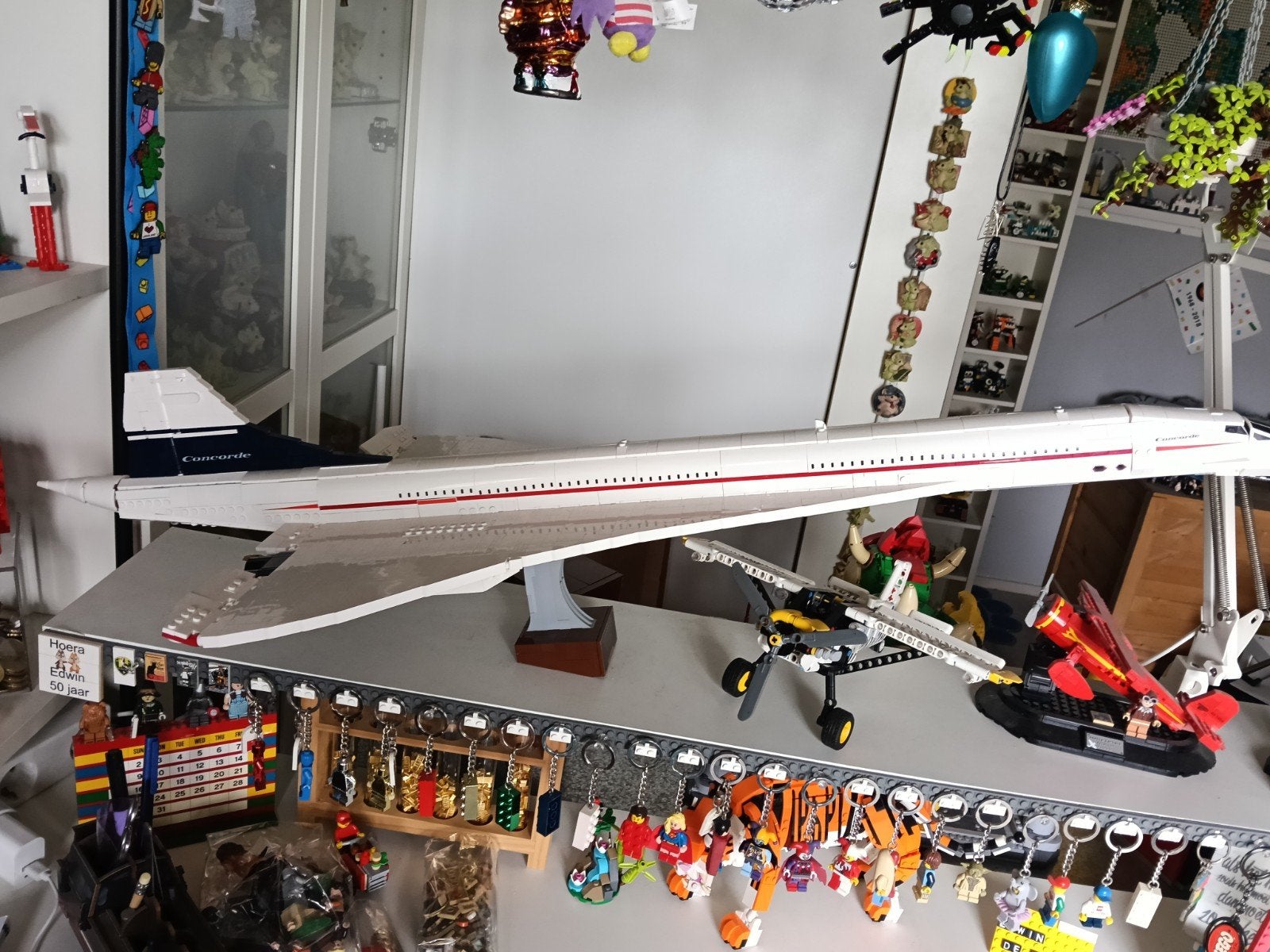 Veel imitatie lego, Eén persoon, Augustus