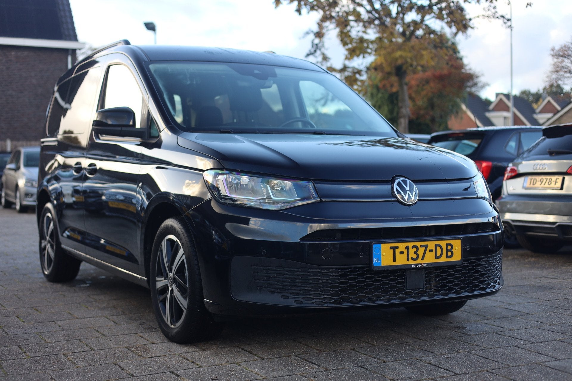 Volkswagen Caddy 1.5 TSI COMBI 7-PERSOONS | NAVI | CAMERA |, Auto's, 1486 kg, Stof, Euro 6, Zwart