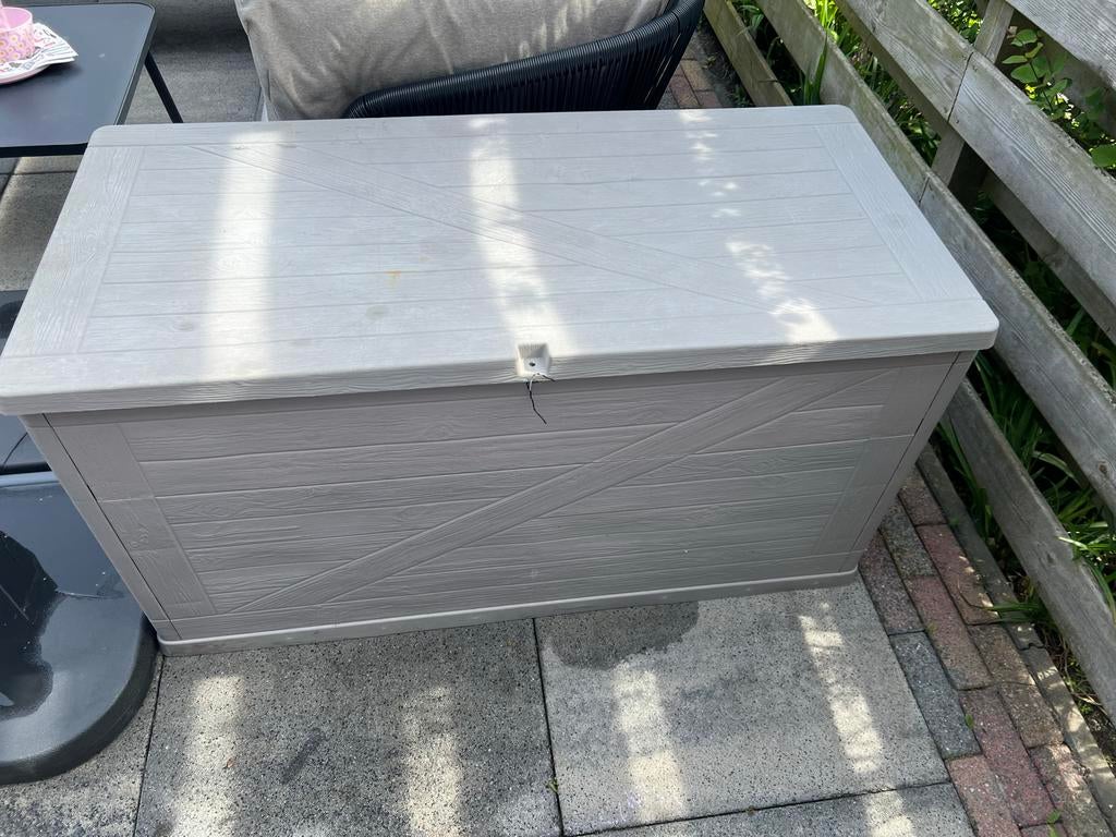 Kunststof opbergbox voor buiten, lichtgrijs, Tuin en Terras, Ophalen of Verzenden, Gebruikt, Kunststof, Overige typen