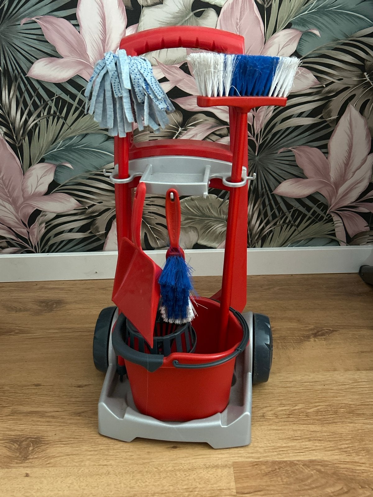 Speelgoed schoonmaakset met karretje, Ophalen of Verzenden, Gebruikt, Jongen of Meisje