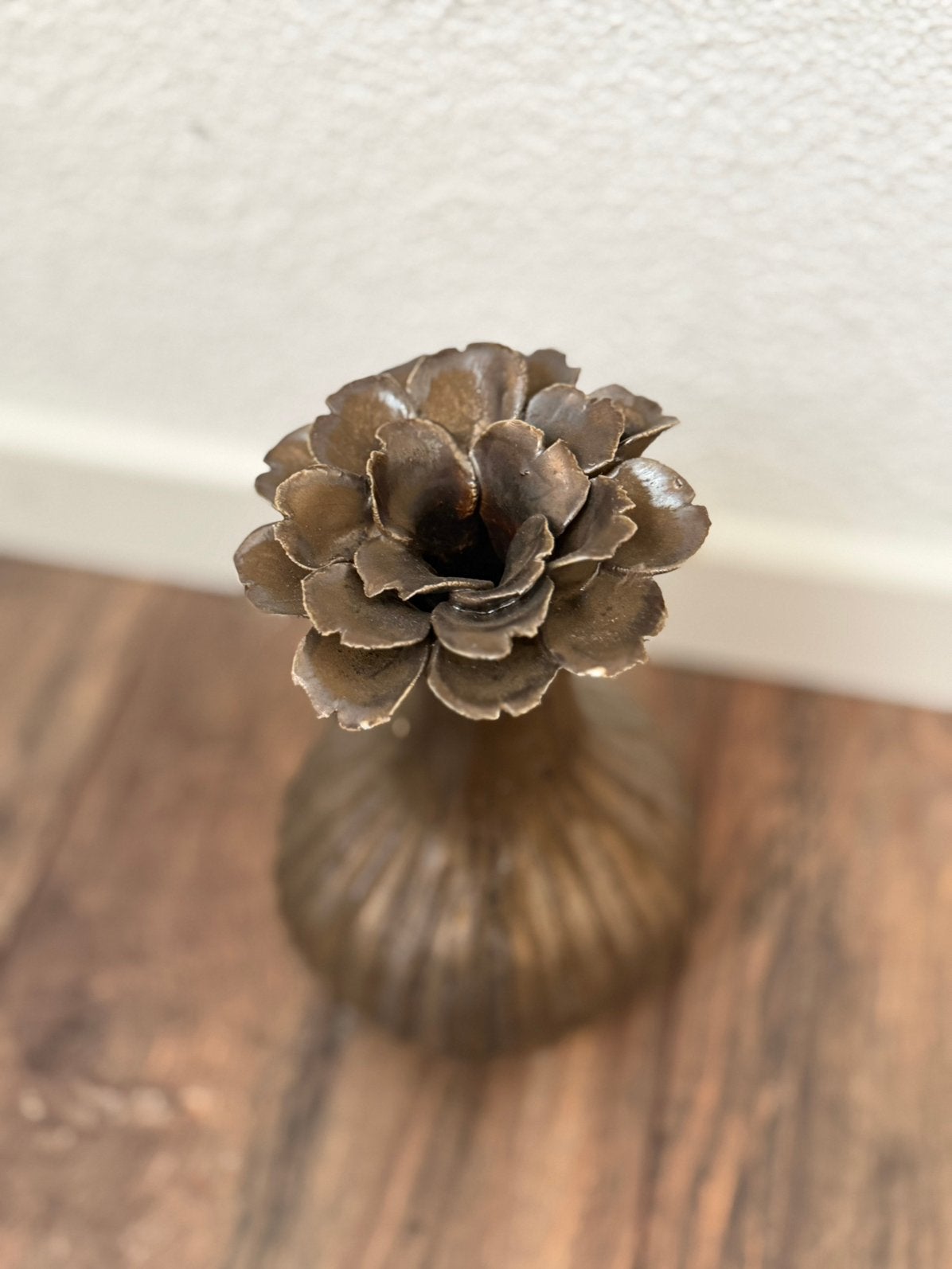 Antiek / vintage - Bronzen vaasje voor de sier, Ophalen of Verzenden, Zo goed als nieuw, Bruin, 19 cm