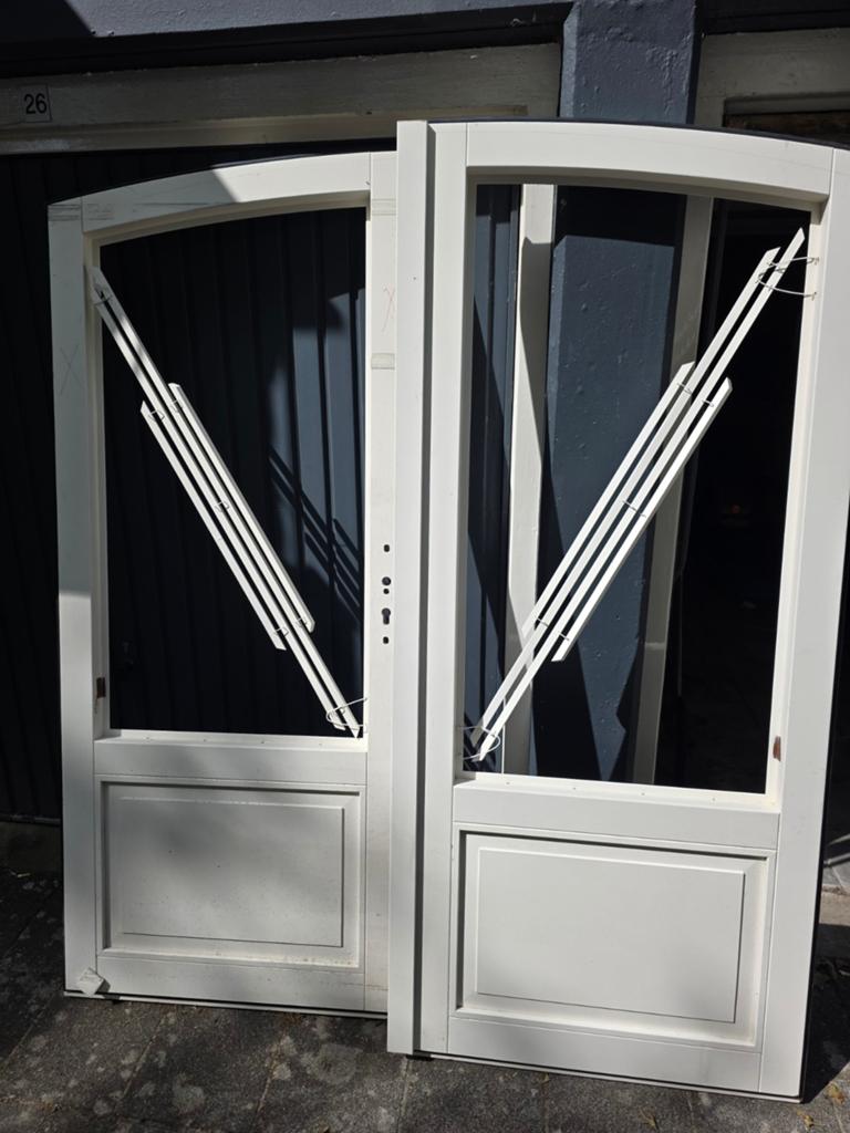 Set van 2 witte houten buitendeuren met boog, Gebruikt, Binnendeur, Ophalen of Verzenden, Glas