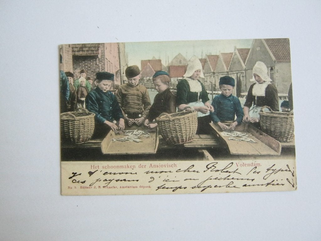 Ansichtkaarten Nederland, TC 9-105 Volendam, Het Schoonmaken, Ophalen of Verzenden, Voor 1920, Gelopen, Noord-Holland