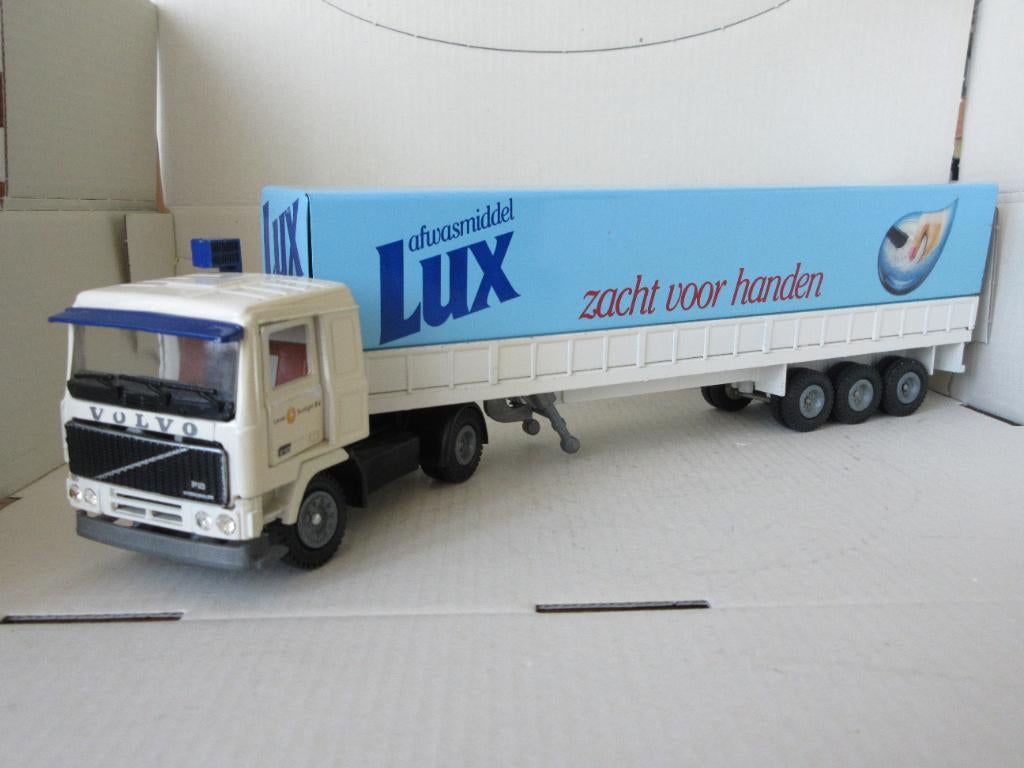 Tekno Volvo F10, Ophalen of Verzenden, Zo goed als nieuw, Bus of Vrachtwagen, Tekno