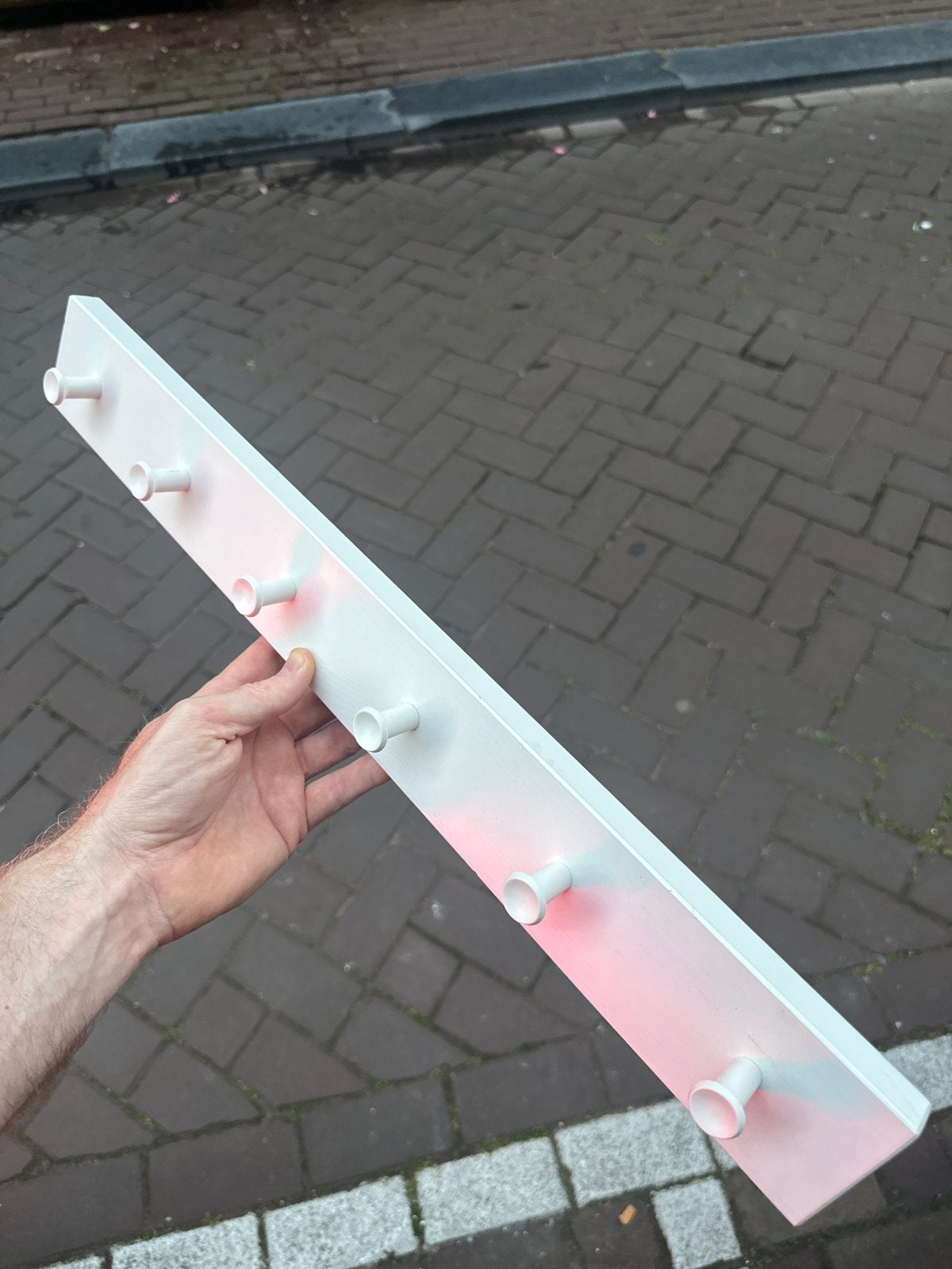 Witte wandkapstok met 6 haken - IKEA LURT, Wandkapstok, Gebruikt, Ophalen of Verzenden, Minder dan 100 cm