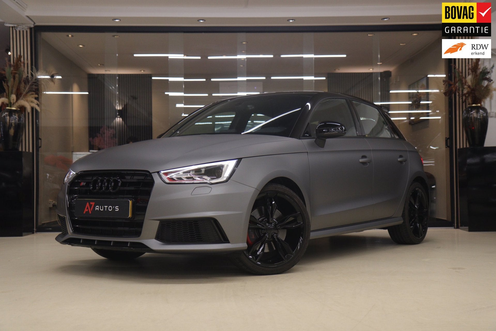 Audi A1 Sportback 2.0 TFSI S1 Quattro Pro Line Plus 3X S-LIN, Auto's, Audi, Euro 6, 4 cilinders, 1984 cc, Leder en Stof