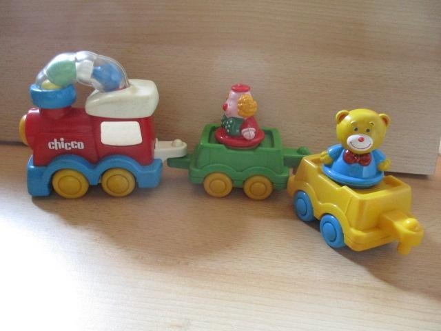 Chicco speeltreintje met 2 wagonnetjes  36cm, Ophalen of Verzenden, Gebruikt