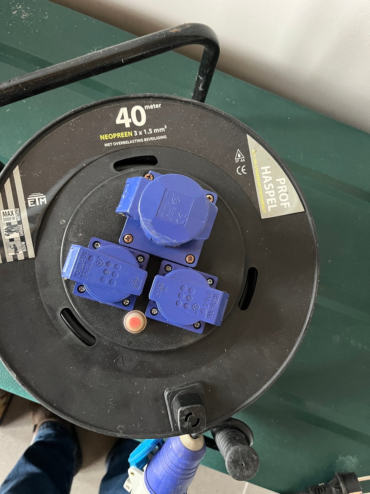 Professionele kabelhaspel 40m, 220V/380V, 1 jaar oud, Ophalen of Verzenden, Zo goed als nieuw, Kabel of Snoer