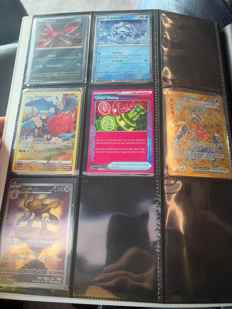 Pokémon Kaarten Collectie - Yveltal, Cryogonal, Garchomp, Ophalen of Verzenden, Zo goed als nieuw