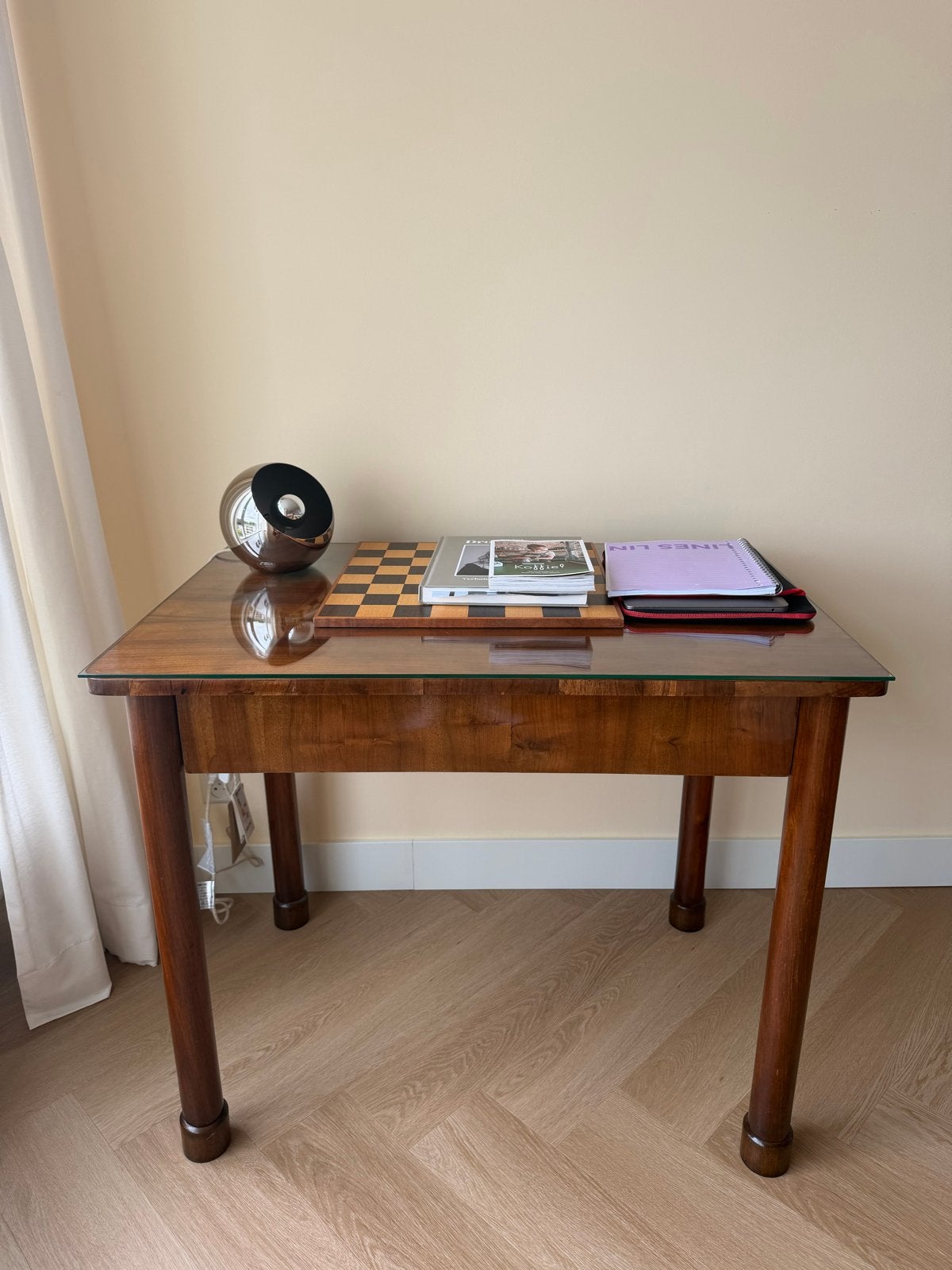 Geweldig antiek houten tafel met lade en glasplaat, Antiek en Kunst, Ophalen of Verzenden
